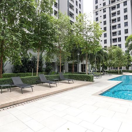 Peaceful Studio W Pool For 3 Pax - Seri Kembangan Exterior photo