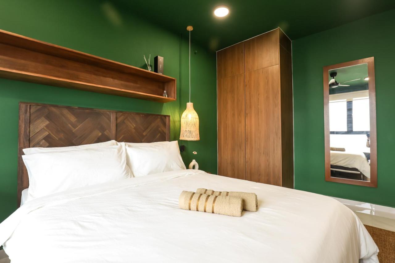 Peaceful Studio W Pool For 3 Pax - Seri Kembangan Exterior photo