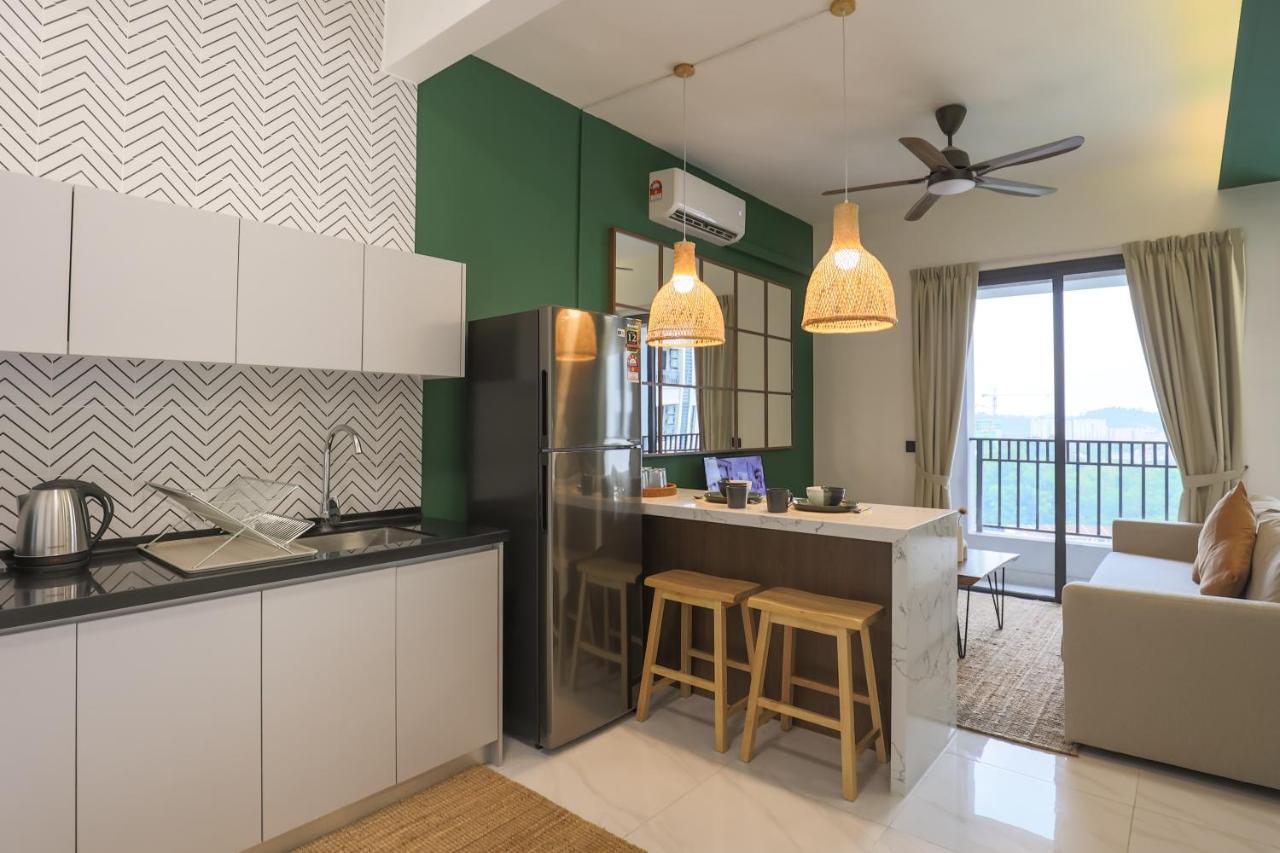 Peaceful Studio W Pool For 3 Pax - Seri Kembangan Exterior photo