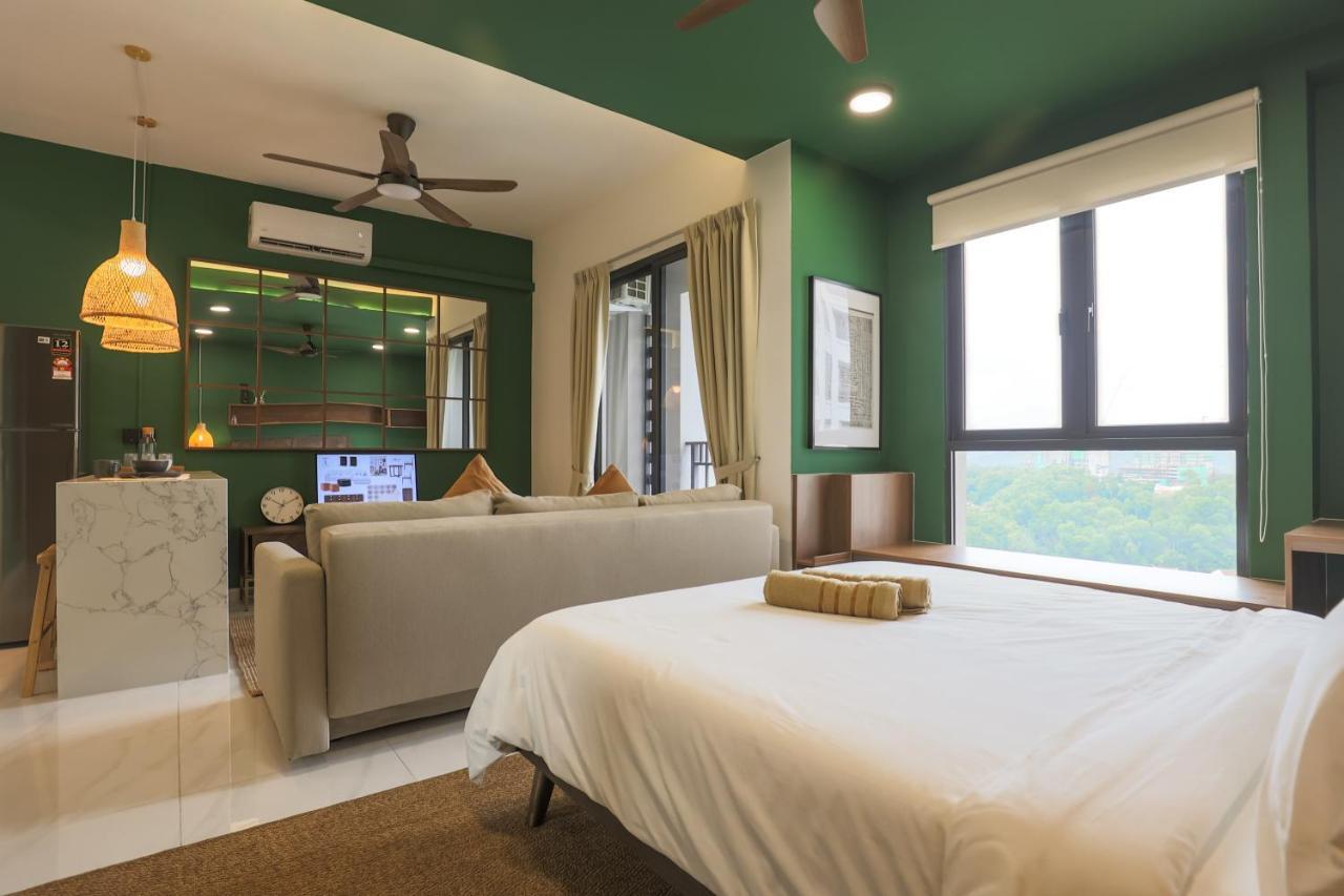 Peaceful Studio W Pool For 3 Pax - Seri Kembangan Exterior photo